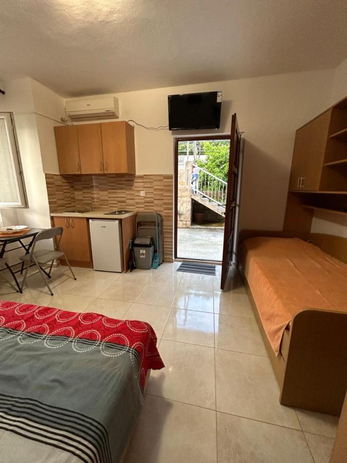 Lazarus Bigova Apartments Tivat Luaran gambar