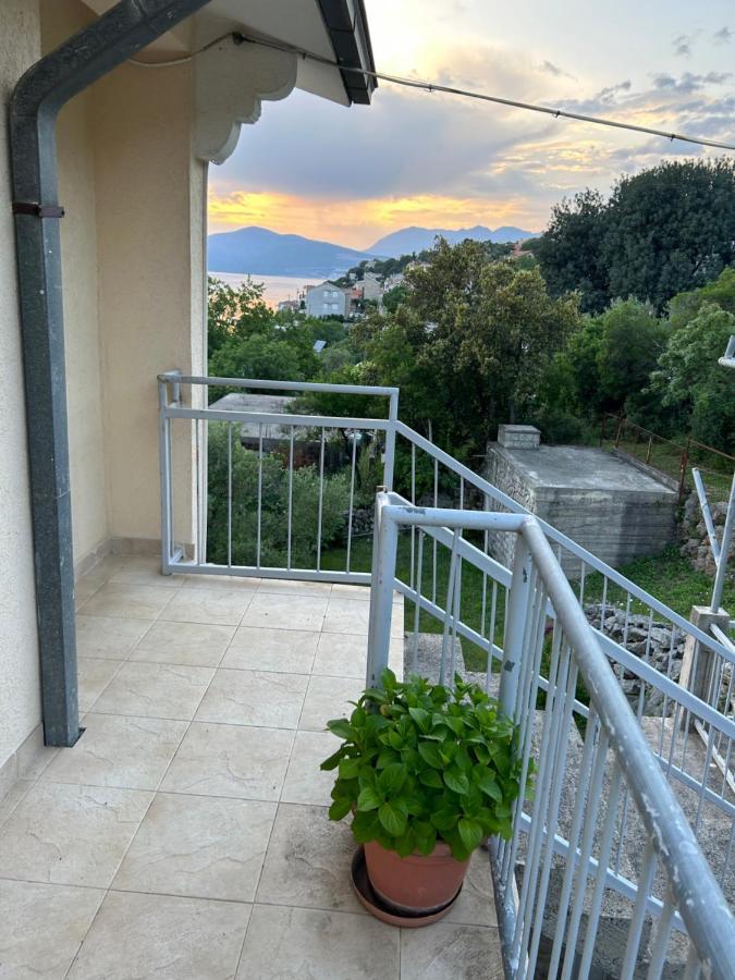 Lazarus Bigova Apartments Tivat Luaran gambar