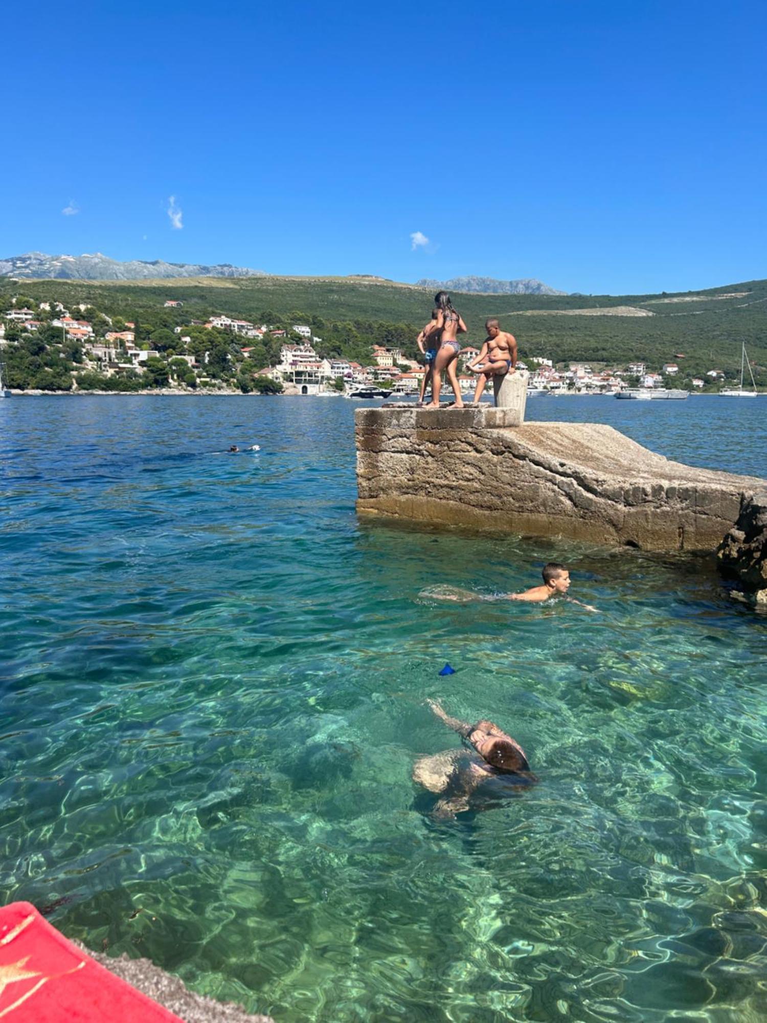 Lazarus Bigova Apartments Tivat Luaran gambar